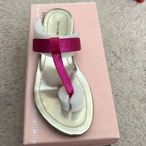NWT women’s Pink Bandolino Sandal/ Size 7.5